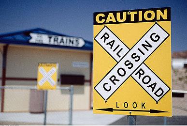 逆向填岛建设即时战略游戏《巨浪滔天》现已登陆Steam平台